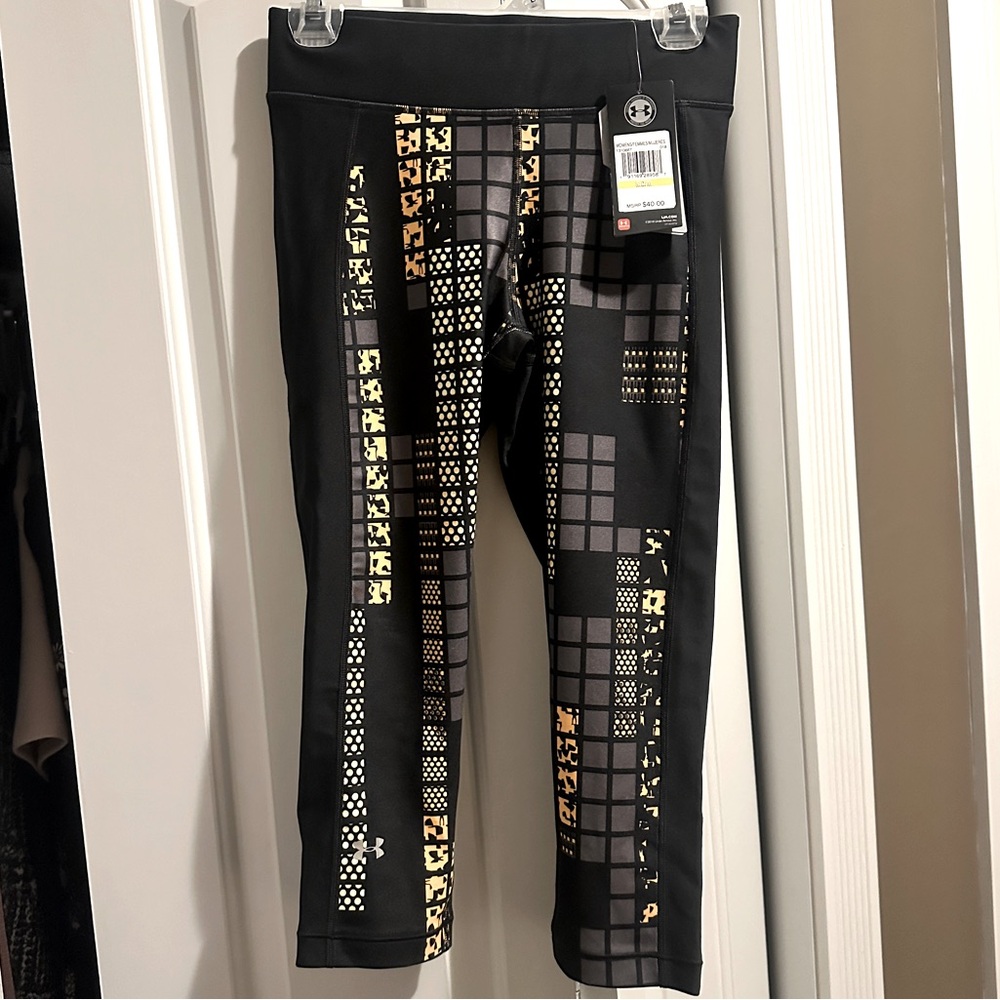 UA NEW WITH TAGS leggings. Medium.